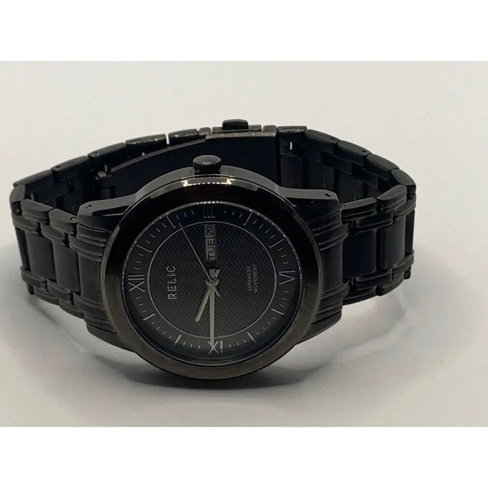 Relic ZR12053 Men's Silver Stainless Steel Analog Gray Dial Quartz Watch JD366